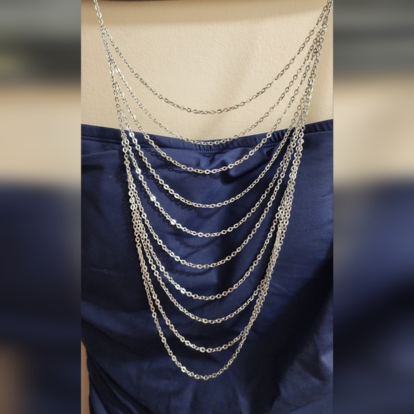 Jewelry - NWOT Stainless Steel Scalloped Tiered Necklace‎